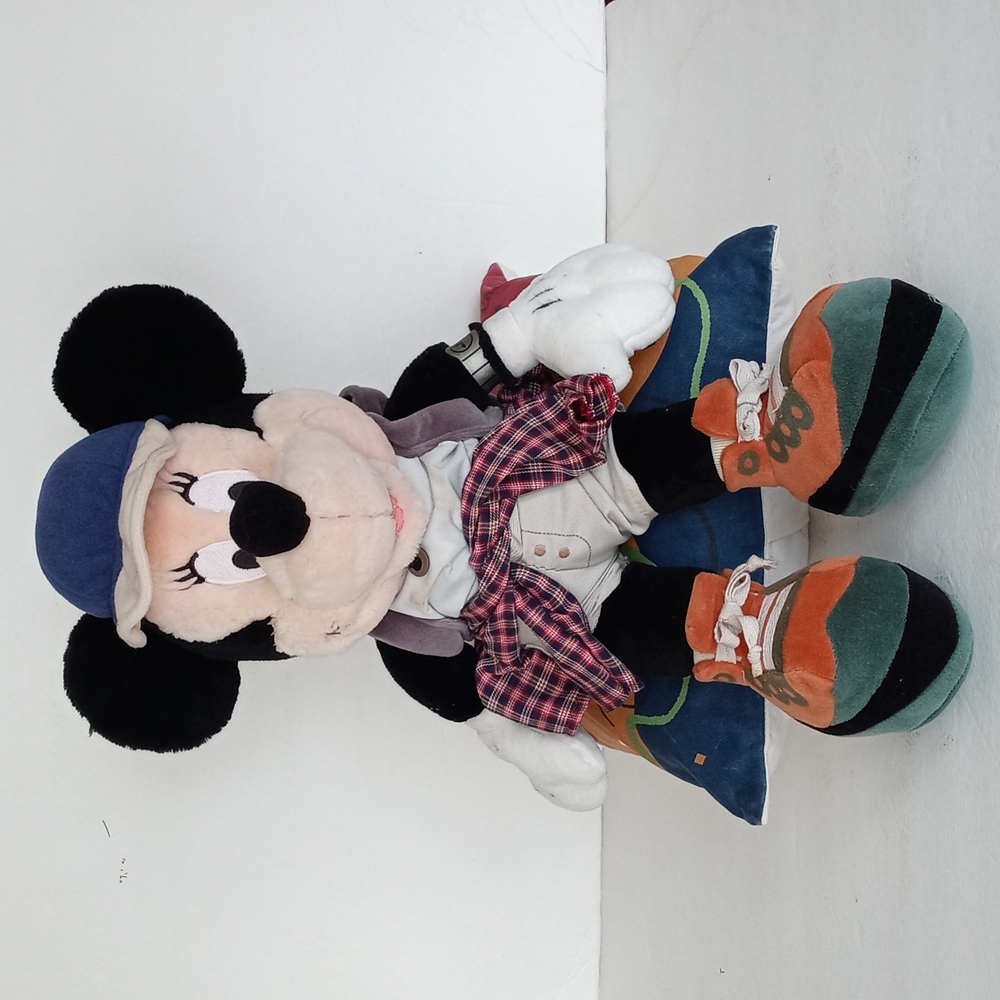 CHARACTER DOLL